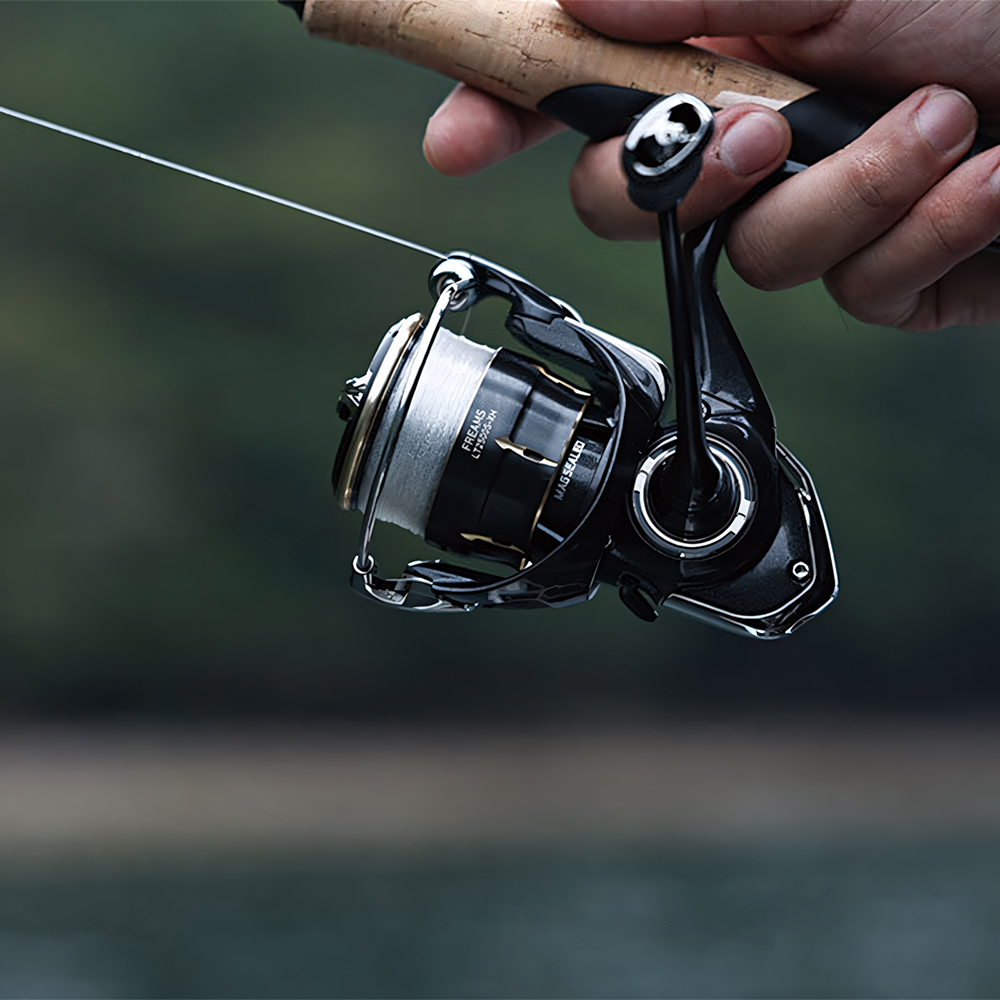Carretilha de Pesca DAIWA FREA - Daiwa Reel Bg avaliação e preço